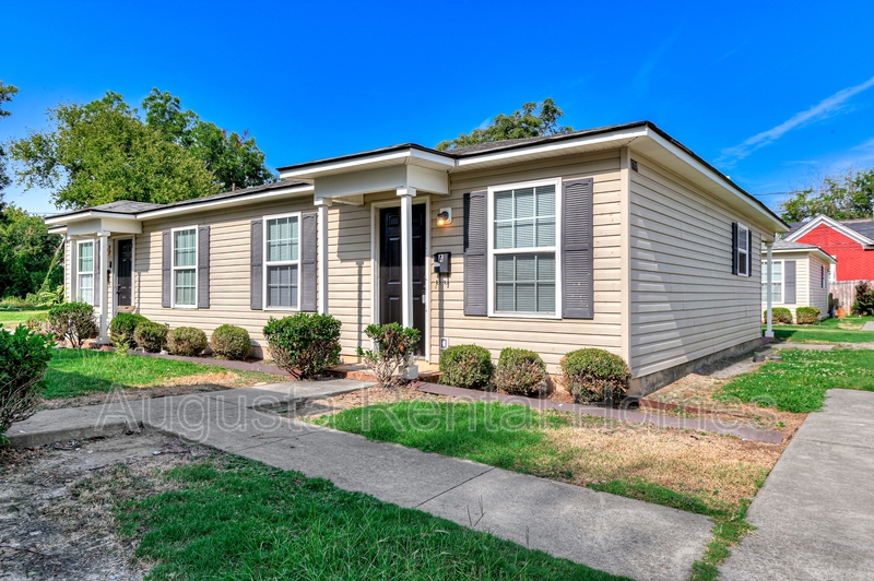 Augusta Condo: 1718A Hicks Street