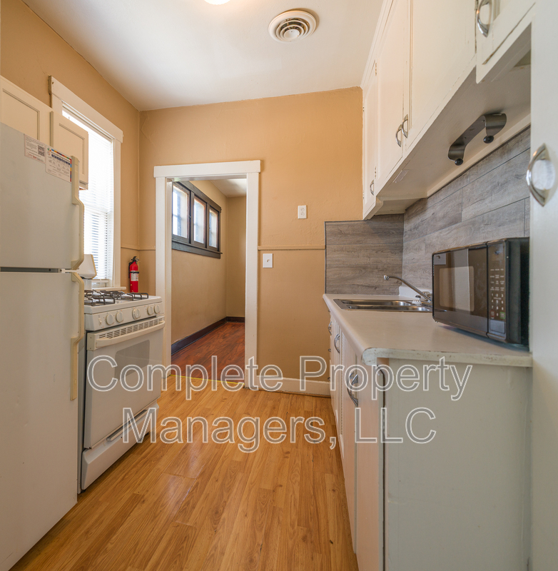 Mankato Condo: 325 East Washington St - 3