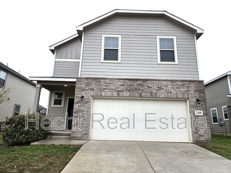 Seguin House: 2440 Ayers Drive