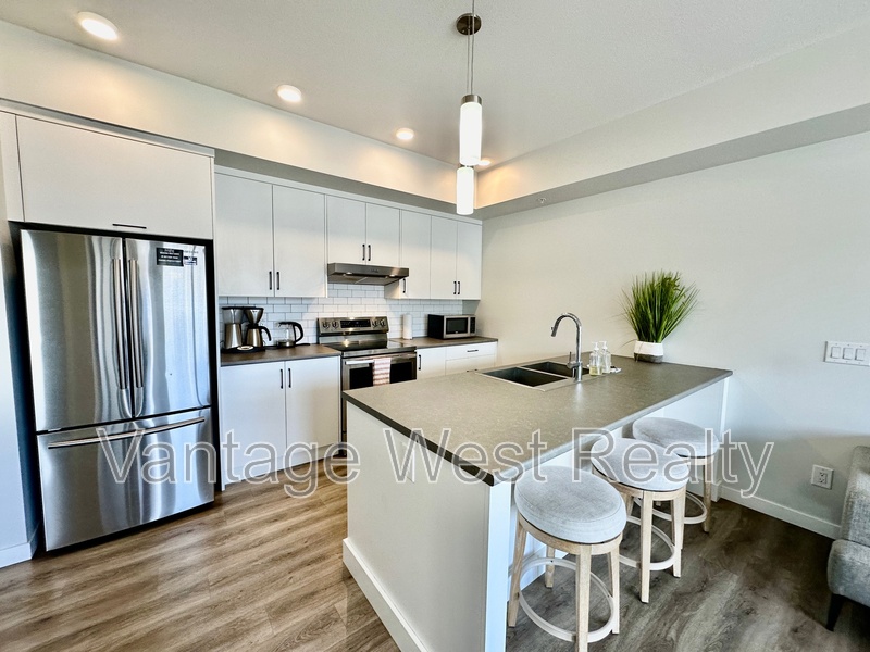 Kelowna Condo: 304-1215 St. Paul St
