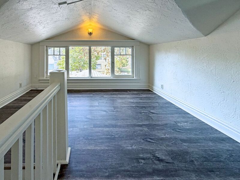 Photo 24 of rental home at 943 Washington Street