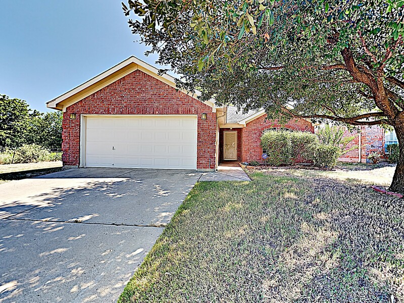 Burleson House: 1324 Meadow Rose Trl