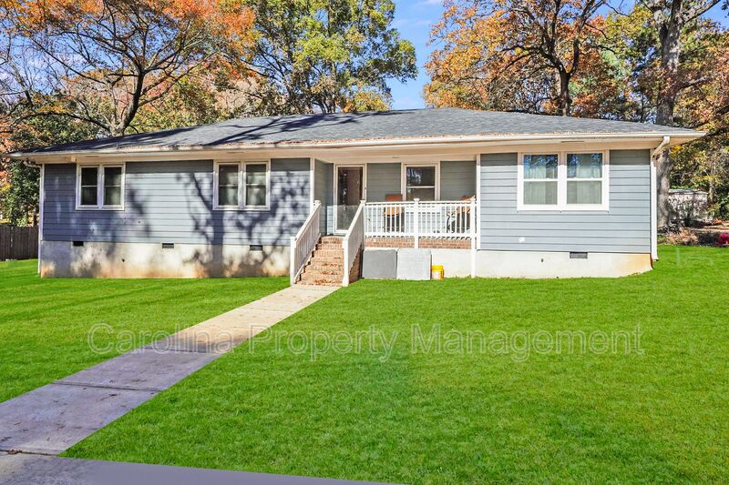 Charlotte House: 5311 Princess St