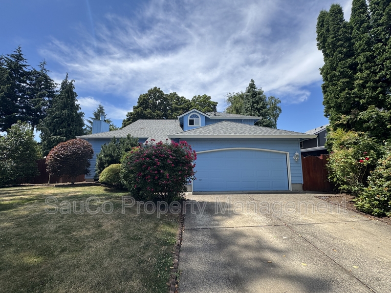Hillsboro House: 1587 NE 57th Ave
