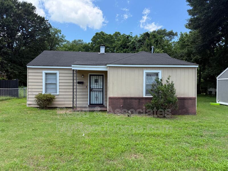 Memphis House: 3209 Winslow Rd