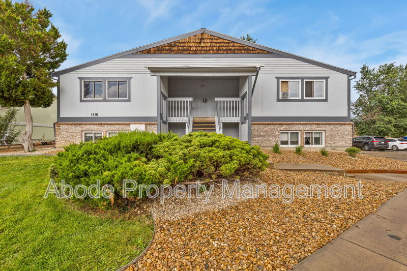 Longmont House: 1418 Emery Court