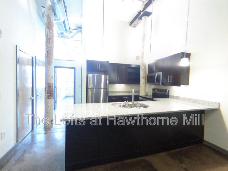 Charlotte Condo: 1101 Hawthorne Lane