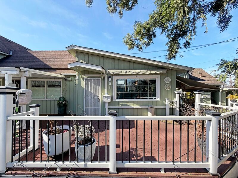 Eugene House: 731 W 8th St