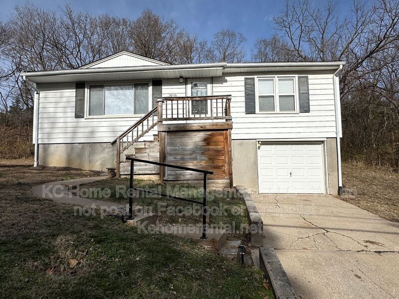 Kansas City House: 2010 Bunker Ave.