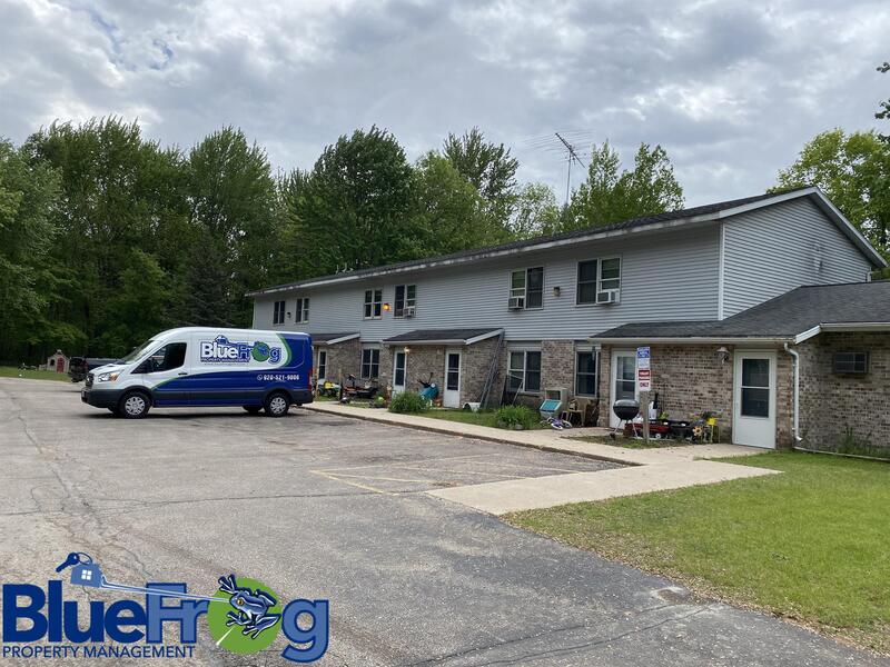 Suring Condo: 406 North Barkman Street - 1