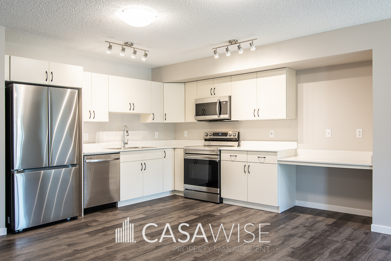 Edmonton House: 17217 9A Avenue Southwest