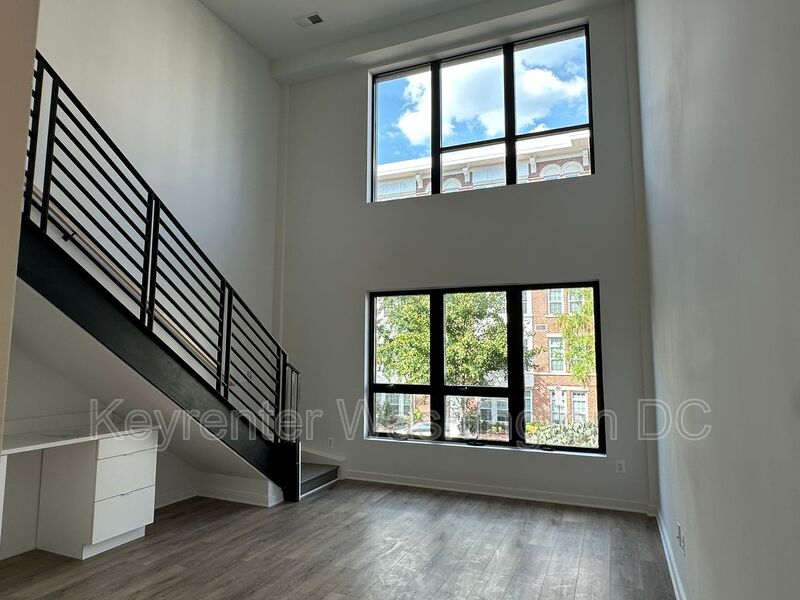 Washington Condo: 1460 Belmont St