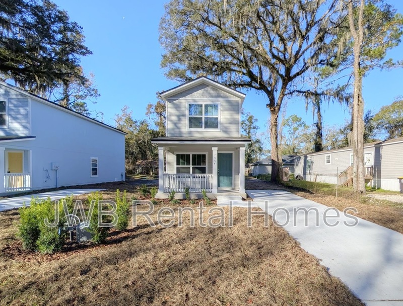 Jacksonville House: 7954 Harding Ave