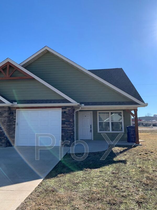 Webb City Condo: 612 Easton Dr
