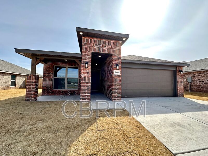 Lubbock House: 7449 28th Street