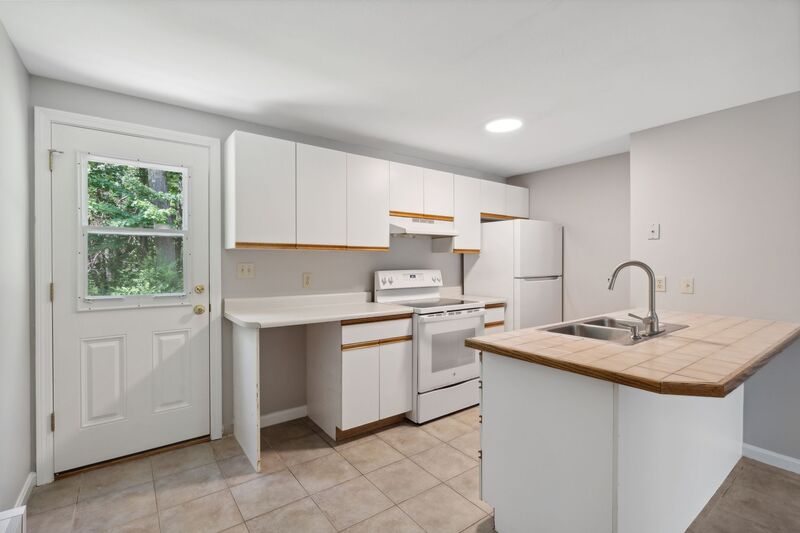 Arundel Condo: 14 Rose Terrace Circle