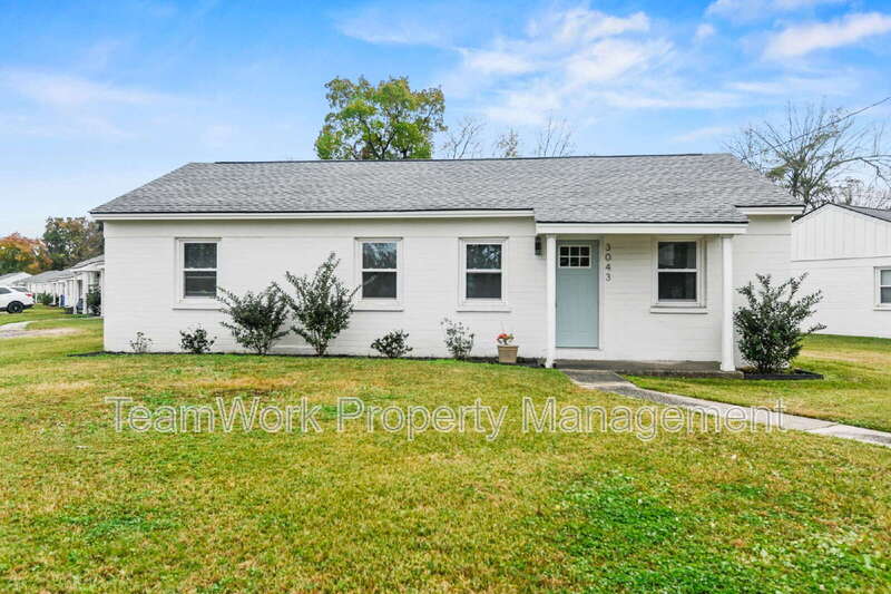 N. Charleston House: 3043 Terry Dr