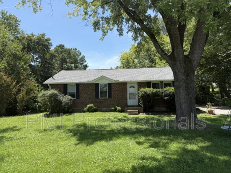 Smyrna House: 702 Rodeo Rd