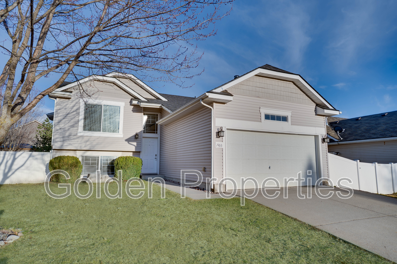 Coeur d'Alene House: 7488 North Courcelles Parkway