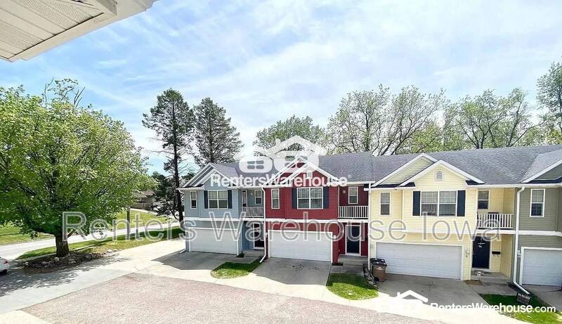 Windsor Heights Townhome: 2004 63rd St