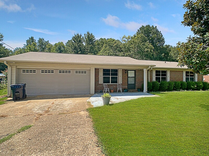 Request a Viewing for 3410 Royal Oak Circle Tenant Turner