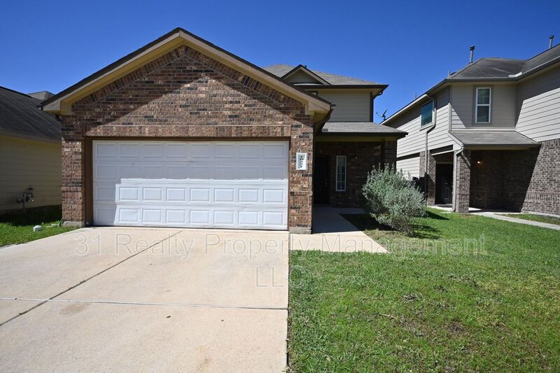 Houston House: 10331 Admirable Path