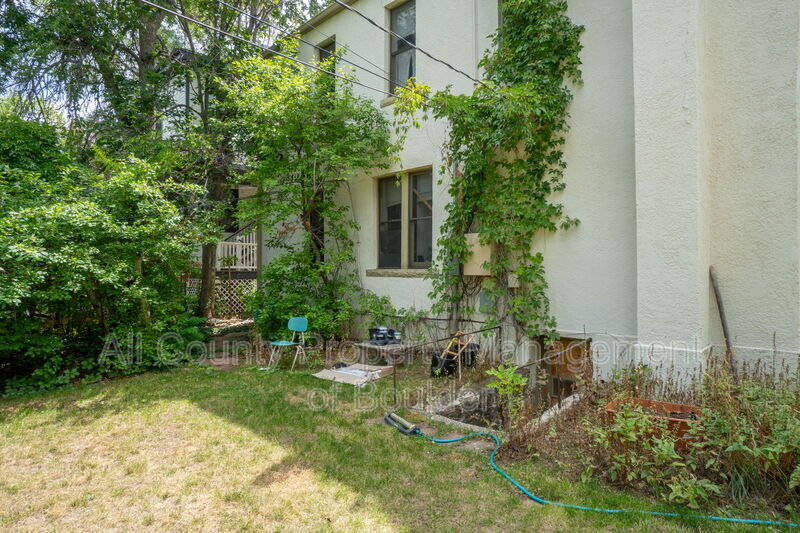 Main Rental Photo 16