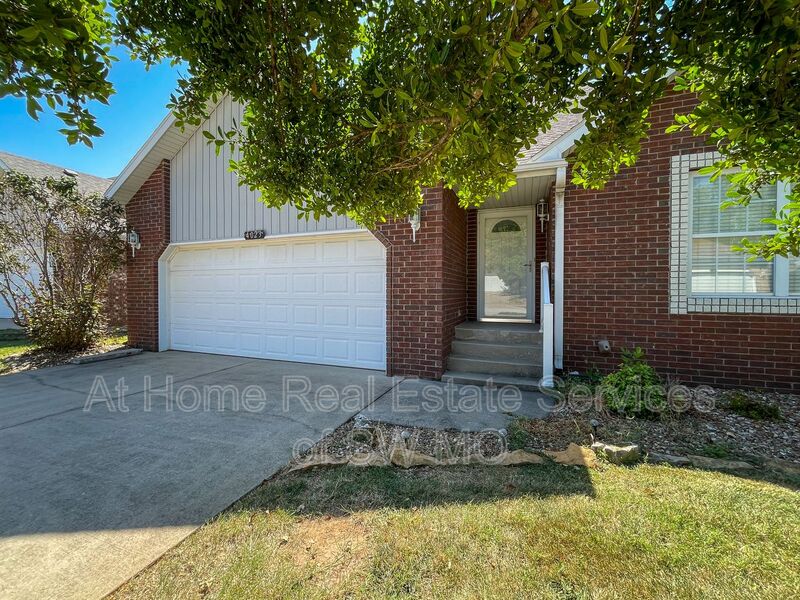 Springfield Condo: 4023 S Warmwater Ave