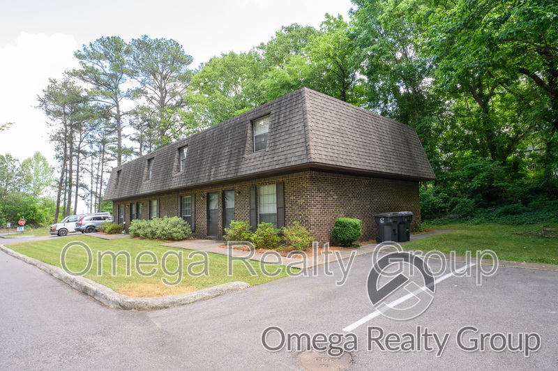 Pelham Condo: 3 Indianwood Dr