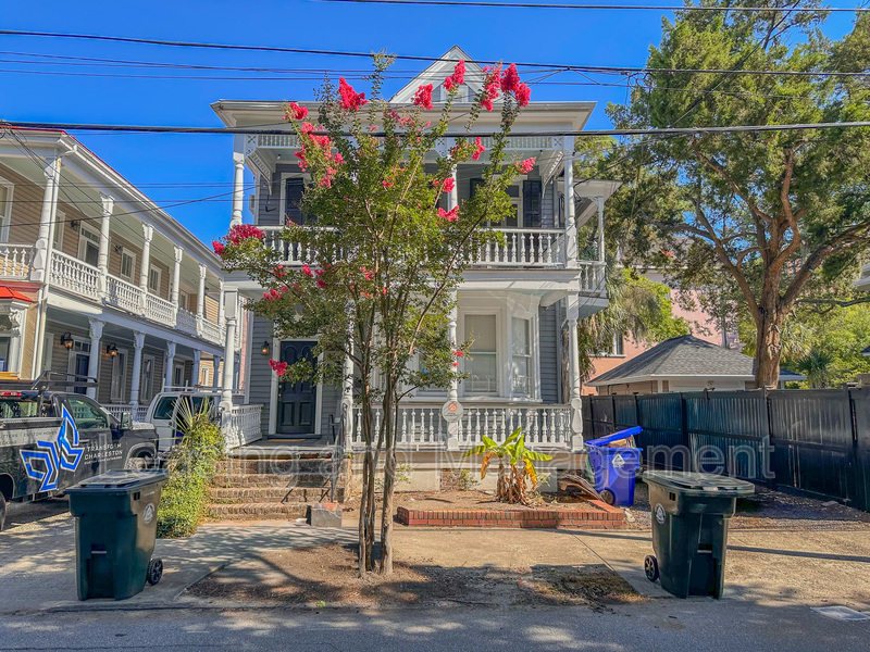 Charleston Condo: 7 Bee Street