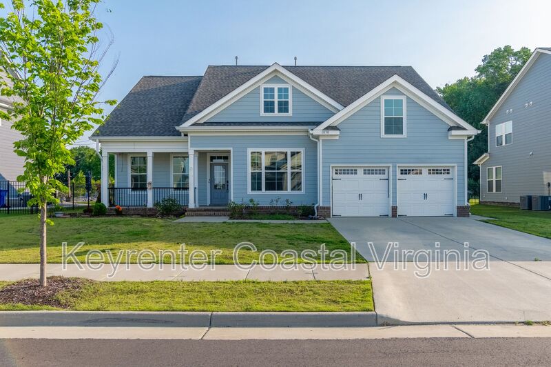 Suffolk House: 1038 Egret Lane
