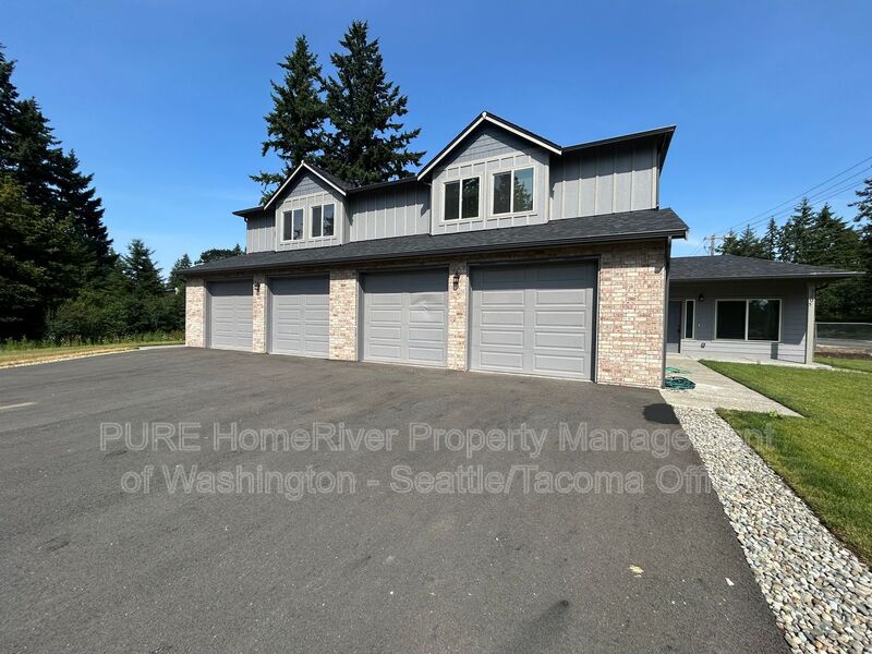 Spanaway House: 5203 208th St E