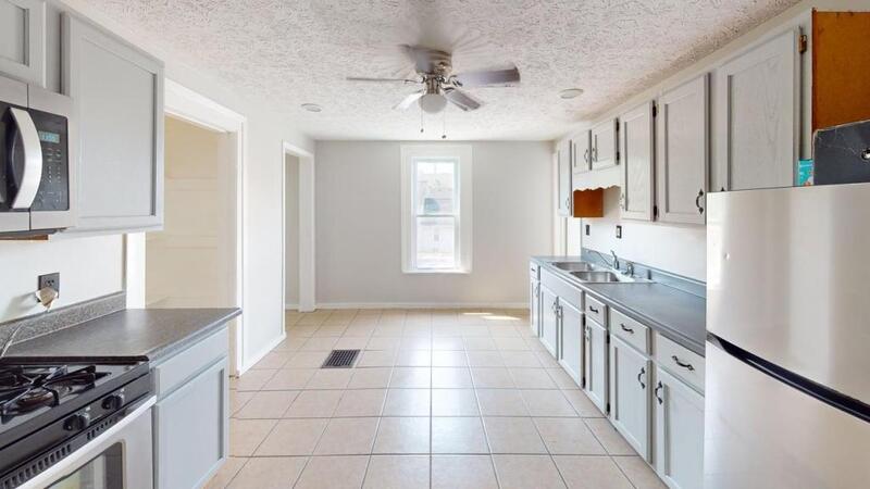 Rochester House: 11 Linwood Pl