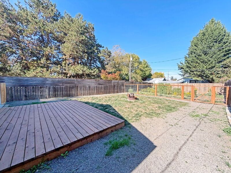 Photo 17 of rental home at 2727 Edison St.