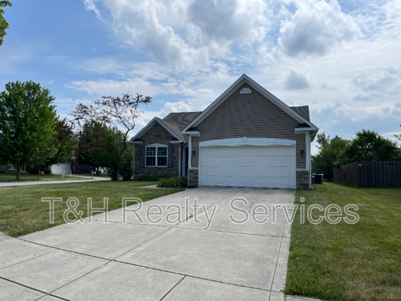 Indianapolis House: 5935 Monticello Square Lane