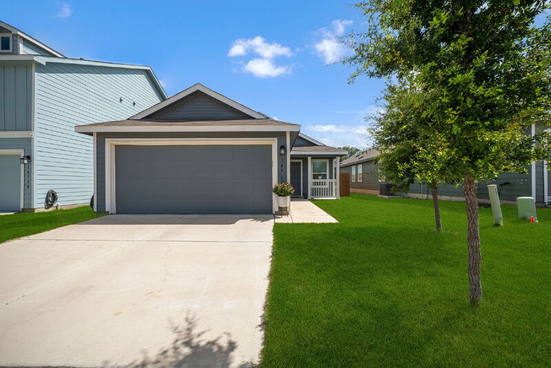 San Antonio House: 14718 Dillard Mill