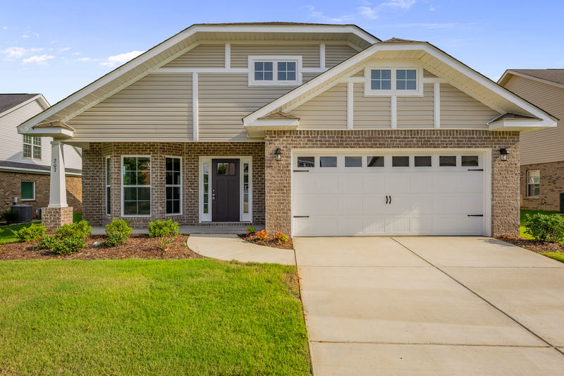 Huntsville House: 207 Taunton Street