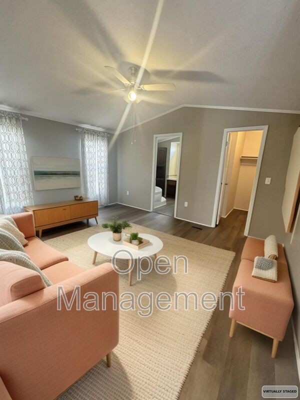 Kansas City House: 8701 NE 107th Pl