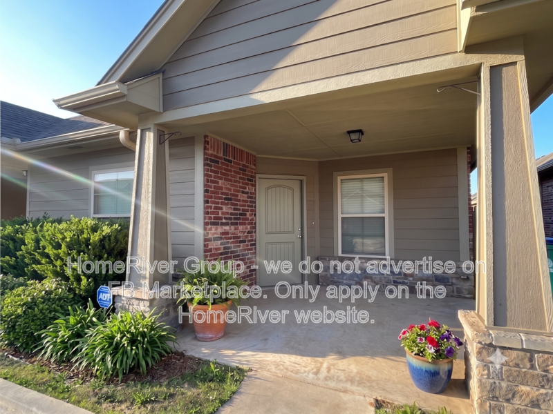 Oklahoma City Condo: 921 SW 92nd St