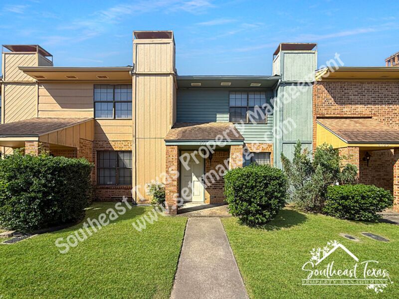 Beaumont House: 4127 Arthur Lane