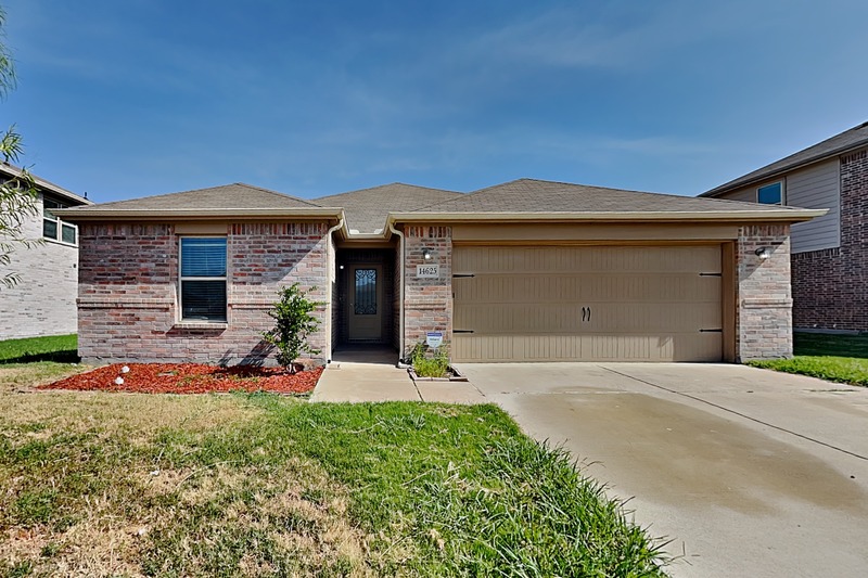 Balch Springs House: 14625 Briarcrest Dr