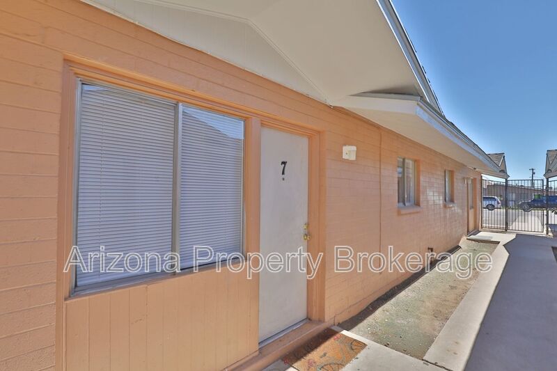 Phoenix Condo: 1702 W. Vogel Ave.