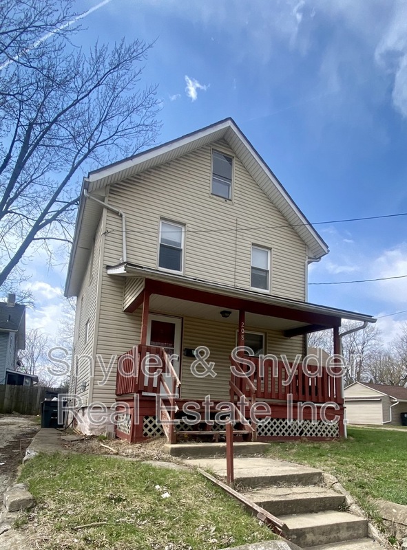 Akron House: 208 Denver Street