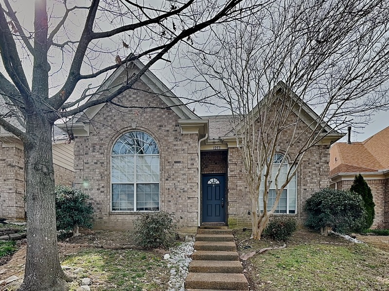 Cordova House: 1253 Travers Cv