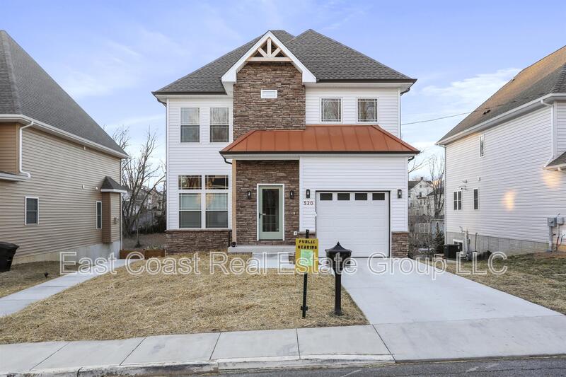 Martinsburg House: 530 N Third St