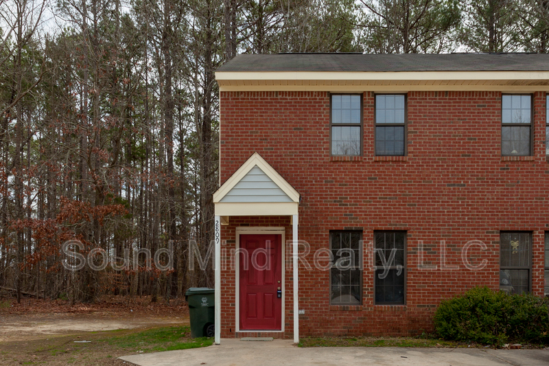 Raleigh House: 2809 Ferret Court