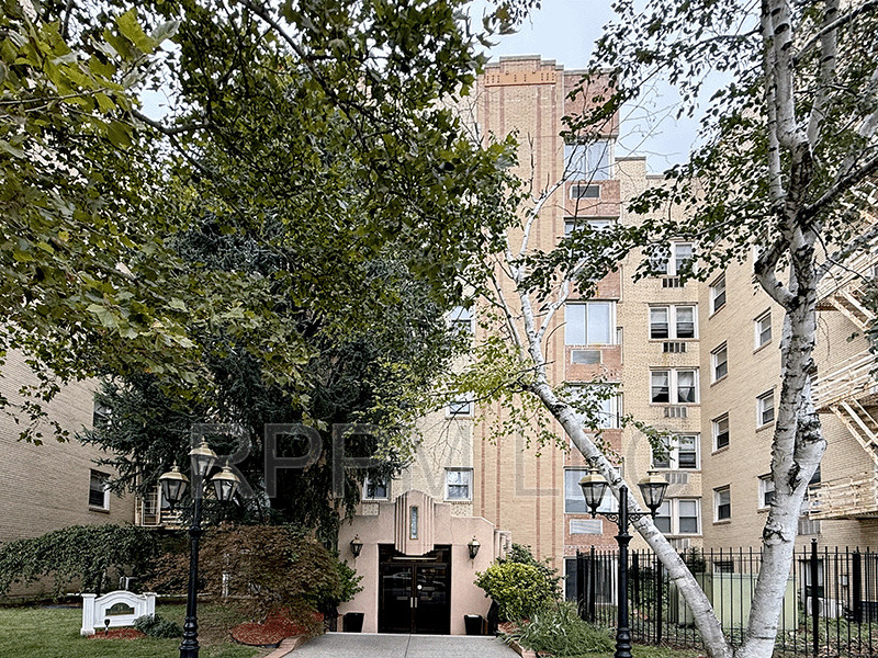 Newark Condo: 19-31 Lyons Ave #612