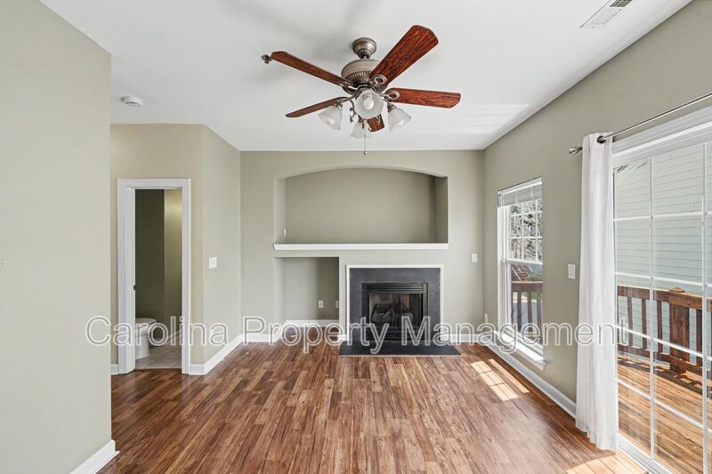 Charlotte House: 6424 Royal Celadon Way