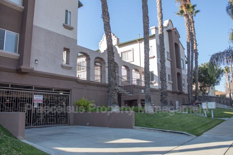 Imperial Beach Condo: 1070 Georgia St