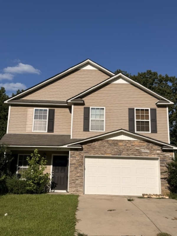 Blythewood House: 317 Blythe Creek Drive